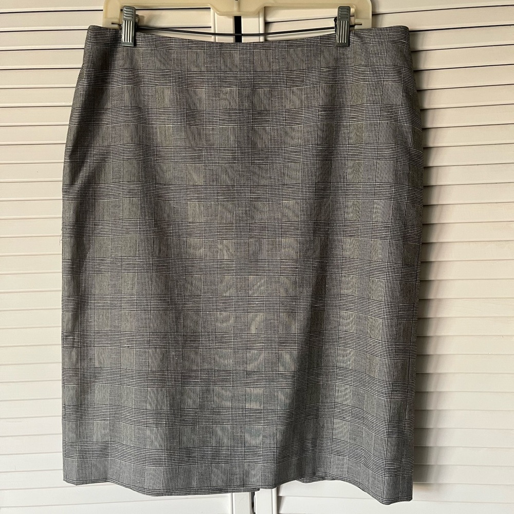 Talbots Black & White Classic Pencil Skirt